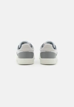 Lacoste Europa Pro - Sneakers Laag - White/Grey -Lacoste 052311a43fa442c2873395fbb728709f