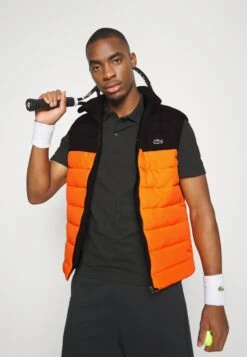 Lacoste Sport Bodywarmer - Black/Celosia 10 Lacoste Sport Bodywarmer - Black/Celosia -Lacoste 075994b4f49f4cea8a6aa22085adb23f