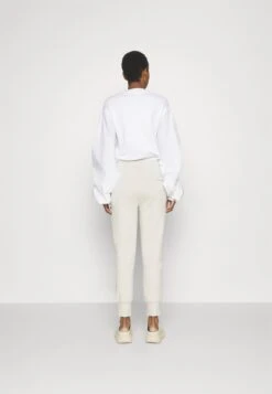 Lacoste Trainingsbroek - Hammam -Lacoste 07fae28a2d8845f7ba665cc8b60111ac