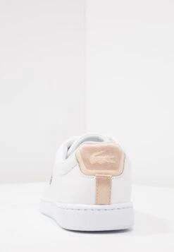 Lacoste Carnaby Evo 118 6 Spw- Sneakers Laag - White/Gold 11 Lacoste Carnaby Evo 118 6 Spw- Sneakers Laag - White/Gold -Lacoste 1fabbf72ab0e47f9acfd8dd716b628c3