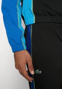 Lacoste Sport Tracksuit Tour - Trainingspak - Black/Kingdom 14 Lacoste Sport Tracksuit Tour - Trainingspak - Black/Kingdom -Lacoste 3e63d0bc74774b5d800e911a0ae17424