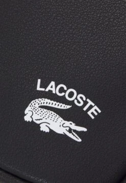Lacoste Practice S Camera Bag Unisex - Schoudertas - Noir -Lacoste 476dac139e7349c98e5df6d754e65a75