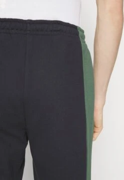 Lacoste Unisex - Trainingsbroek - Abysm/Sequoia -Lacoste 579512a1956141c799e7c92123b9105a