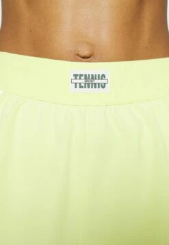 Lacoste Sport Tour - Korte Broeken - Limeira White -Lacoste 5c18e47f2765491291e3f154d4b07cf3