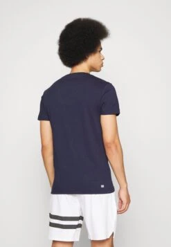 Lacoste Sport Big Logo - Sport T-Shirt - Navy Blue/White 8 Lacoste Sport Big Logo - Sport T-Shirt - Navy Blue/White -Lacoste 62fc6c5e4f5d45248057e15c0e9f246f