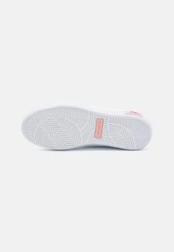 Lacoste Powercourt - Sneakers Laag - White/Pink 10 Lacoste Powercourt - Sneakers Laag - White/Pink -Lacoste 6cb0d989173948c4bc86309fb1367c2f