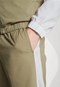 Lacoste Sport Tracksuit - Trainingspak - Blanc/Beige/Bleu/Orange -Lacoste 6df412e323e5433587435290aef67678