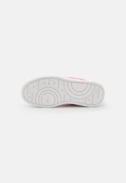 Lacoste Sneakers Laag - Pink/White 10 Lacoste Sneakers Laag - Pink/White -Lacoste 6ead7e2ed59141ddbe371c3d7b61de58