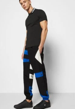 Lacoste Trainingsbroek - Noir/Marina/Farine 11 Lacoste Trainingsbroek - Noir/Marina/Farine -Lacoste 795bbcf88ef04ab3ab5c40d2c9e09d39