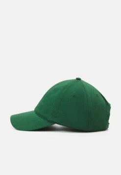Lacoste Unisex - Pet - Green 7 Lacoste Unisex - Pet - Green -Lacoste 7d624caf8976431fbc0de632723b4be7