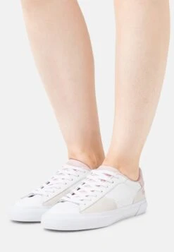 Lacoste Sneakers Laag - White/Pink