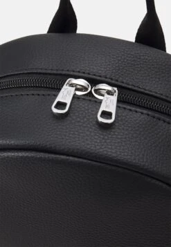 Lacoste Gael Unisex - Rugzak - Noir 9 Lacoste Gael Unisex - Rugzak - Noir -Lacoste 99422ffd0a594442afb17ca5b43d6cc4