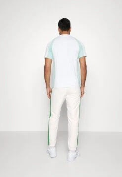 Lacoste Sport Tennis Pant - Trainingsbroek - Flour/Tarragon -Lacoste 9eeab01d4eda4cb1a8897bdbb836810f