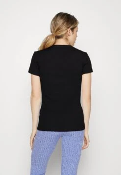 Lacoste T-Shirt Basic - Black -Lacoste a529592bfb9149f1a223239769d4bee7