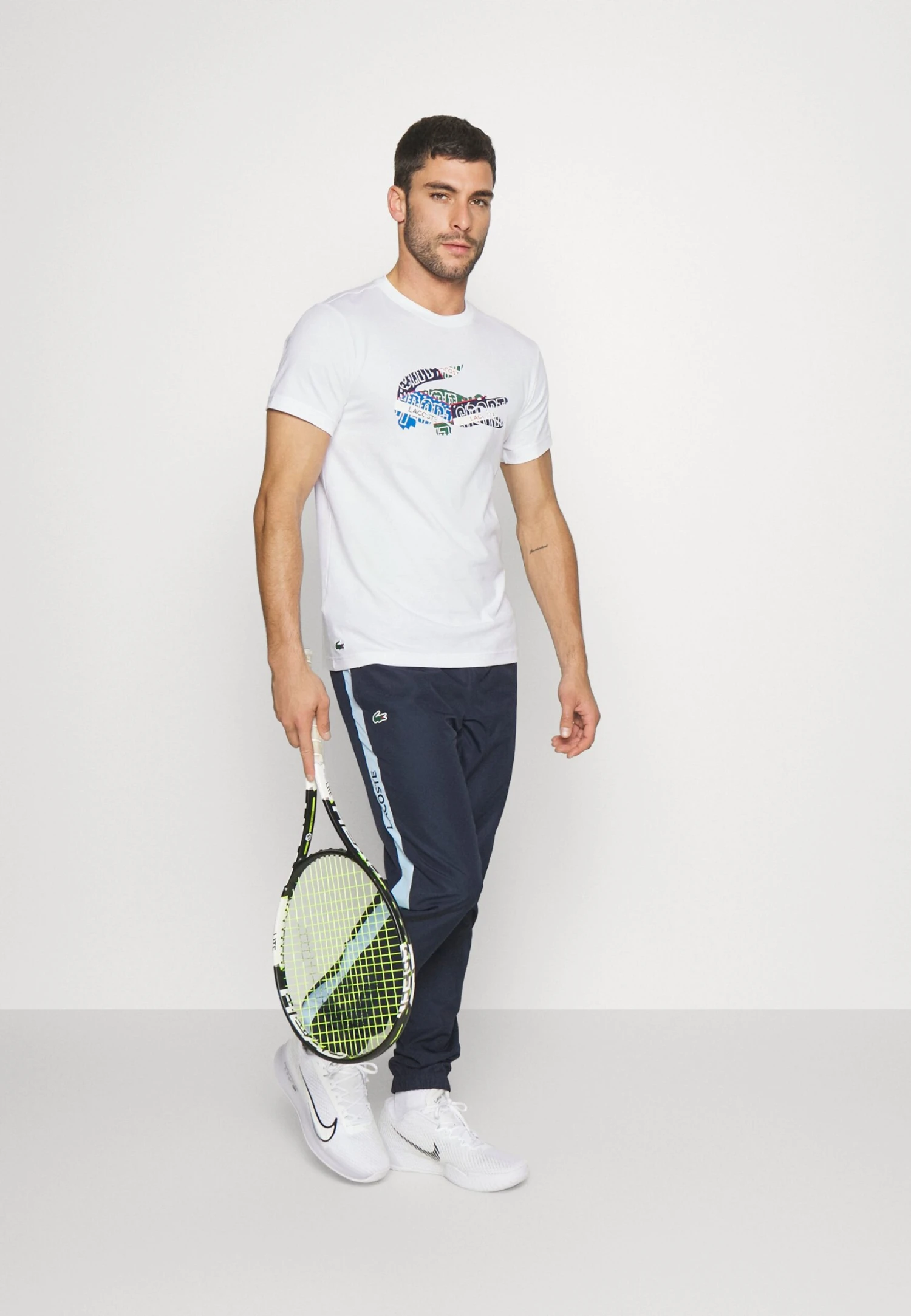 Lacoste Sport Big Logo Multicolored - Sport T-Shirt - White 2 Lacoste Sport Big Logo Multicolored - Sport T-Shirt - White - Afbeelding 2