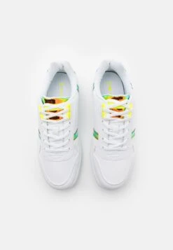 Lacoste T-Clip Unisex - Sneakers Laag - White/Yellow 9 Lacoste T-Clip Unisex - Sneakers Laag - White/Yellow -Lacoste a7941bce3ce74145be5096d841e115a7