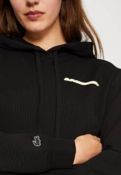 Lacoste Sweater - Black 11 Lacoste Sweater - Black -Lacoste a8d1cd5930e947d1a51f6ae59ce860b3