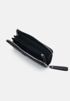 Lacoste Daily Lifestyle Slim Zip Wallet - Portemonnee - Noir 13 Lacoste Daily Lifestyle Slim Zip Wallet - Portemonnee - Noir -Lacoste c03cb82cb3e04a6192aec57824486f1d