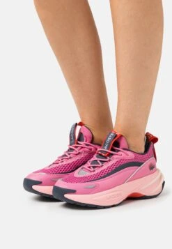 Lacoste Odyssa- Sneakers Laag - Pink/Light Pink