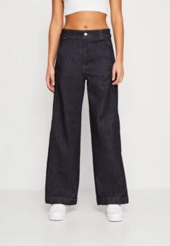 Lacoste Straight Leg Jeans - Bleu