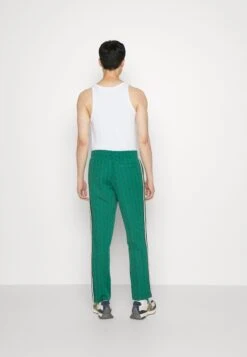 Lacoste Monogram Trackpant - Trainingsbroek - Rocket/Sinople 7 Lacoste Monogram Trackpant - Trainingsbroek - Rocket/Sinople -Lacoste d804fec04e794eb9b1156f1ef6d4ce3c