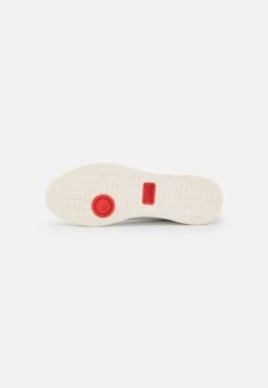 Lacoste Carnaby Pro - Sneakers Laag - White/Red 10 Lacoste Carnaby Pro - Sneakers Laag - White/Red -Lacoste dbe8e7bff6f74164ad61636e1dc0e2d2