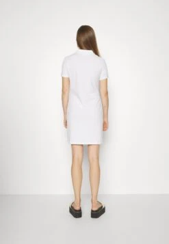 Lacoste Jurk - White -Lacoste dccf22cb786340e080f18d50e51a0d82
