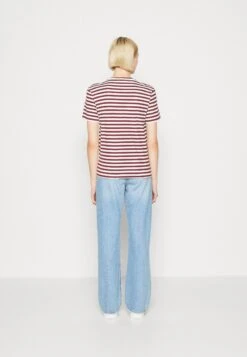 Lacoste T-Shirt Print - Zin/Flour -Lacoste ddcfd14caef54ccb8cd2391c53ff53c2