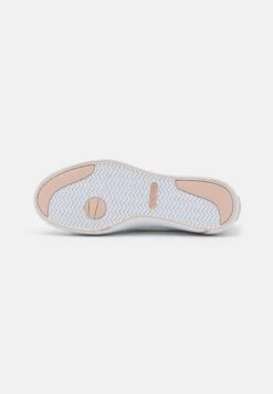 Lacoste Gripshot- Sneakers Laag - White/Light Pink 10 Lacoste Gripshot- Sneakers Laag - White/Light Pink -Lacoste ded7f93cce1847fbab0c63e76d624dd6