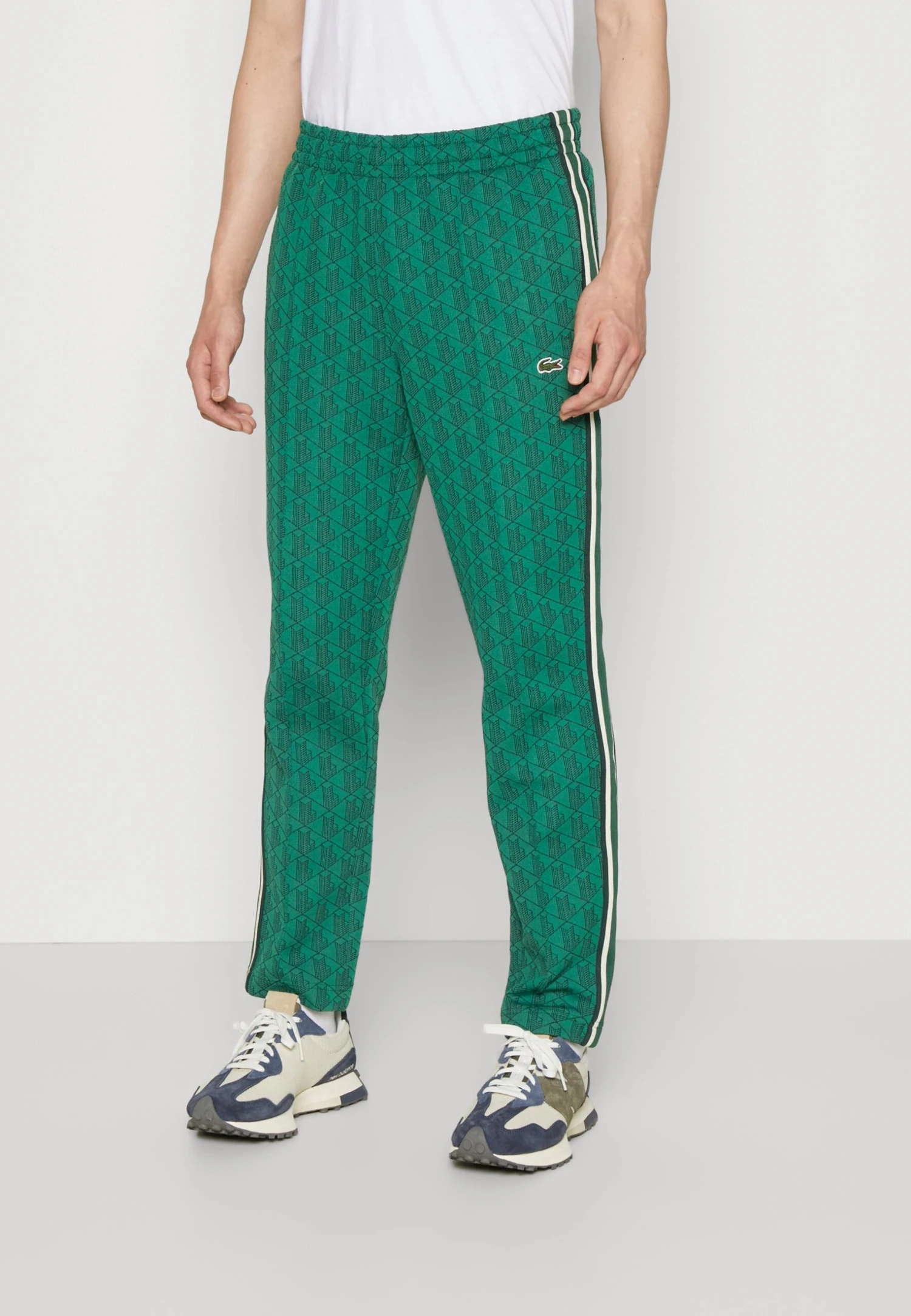 Lacoste Monogram Trackpant - Trainingsbroek - Rocket/Sinople 1 Lacoste Monogram Trackpant - Trainingsbroek - Rocket/Sinople