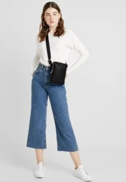 Lacoste Flat Crossover Bag - Schoudertas - Black -Lacoste fb584ca69e594524b737fcea5afe3f00