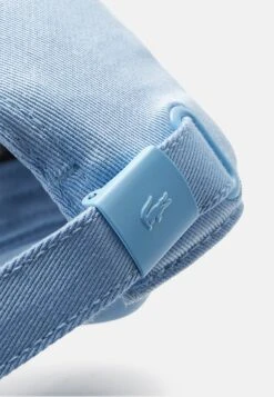 Lacoste Unisex - Pet - Overview -Lacoste fe461c71ced14e6781e1d4e8cdb85540